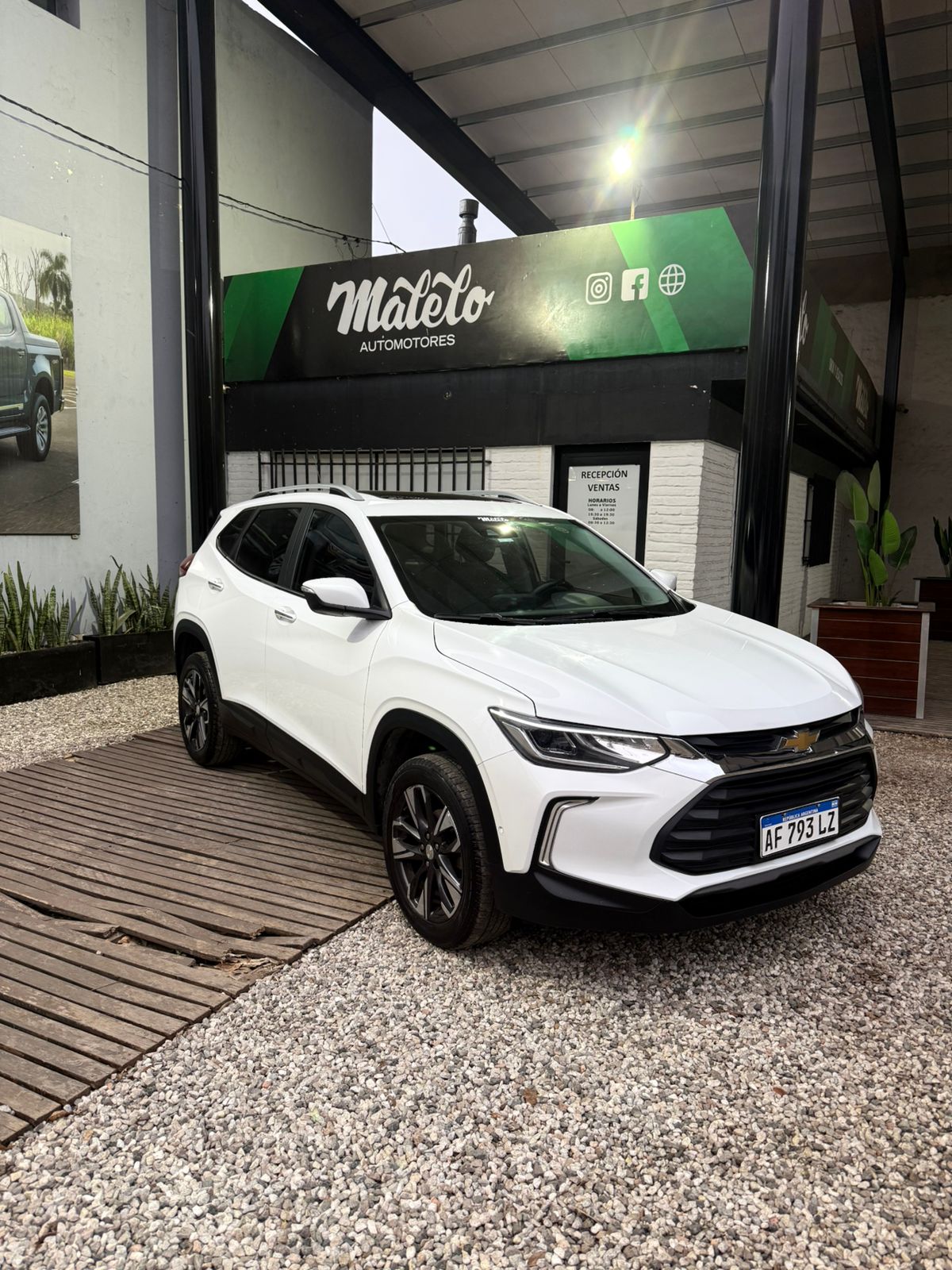 CHEVROLET - TRACKER PREMIER  - AUTOMÁTICO  - 2023